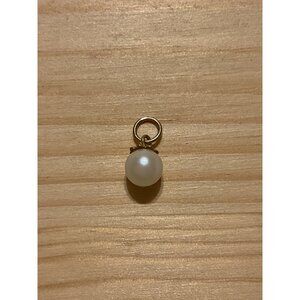 Gold & Pearl Pendant Charm - Round Pearl